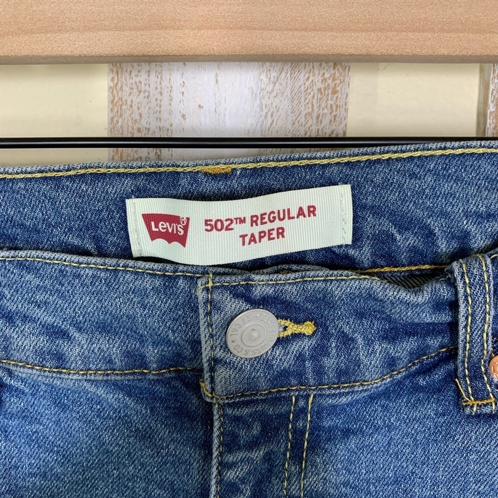 Levis 502 Regular Tapered Camo Patch Jeans - Picture 2 of 9